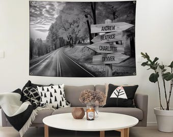 Alfombra de pared con señal de dirección personalizada: tapiz de paisaje de carretera en blanco y negro, letrero con nombre personalizado, decoración rústica minimalista para pared.