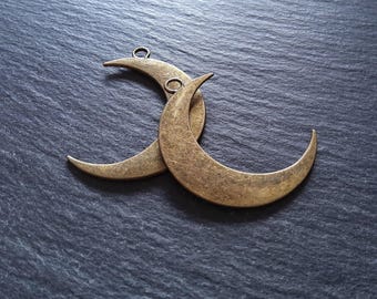2 or 10 Antique Bronze Tone Crescent Moon Pendants 43x32x2mm