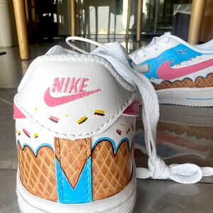 Zapatillas Air Force 1 con estampado de helado, personalizadas y pintadas a mano, regalo para ella. imagen 8