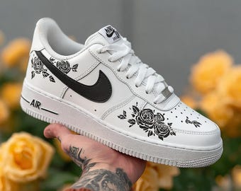 Black Rose Hand-Painted Sneakers， Custom Drip Air Force 1