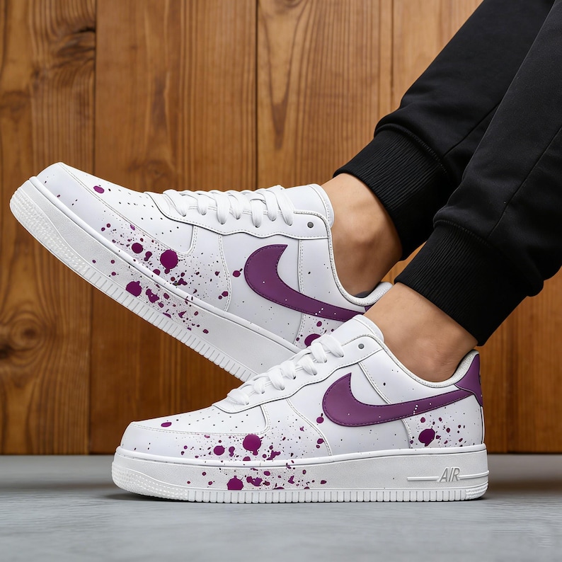 Zapatillas pintadas a mano con diseño de salpicaduras moradas - Nike Air Force 1 personalizadas - Aurora Gradient AF1, regalo artístico único imagen 5