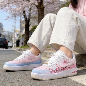 Sakura Petal Breeze Custom Air Force 1, esthetische pastelkleurige ombre-sneakers, romantisch Japans bloemencadeau voor haar afbeelding 5