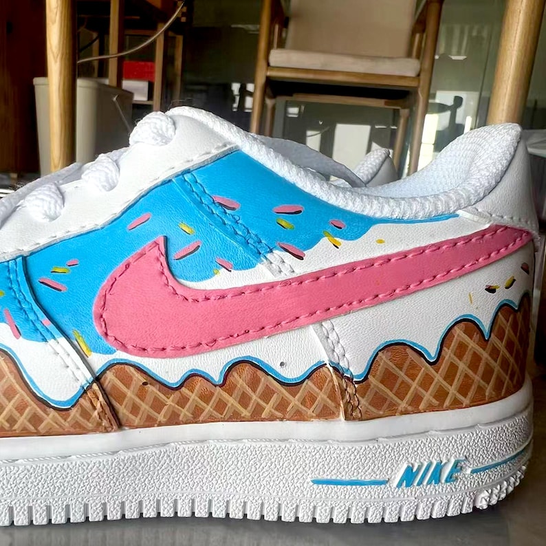 Zapatillas Air Force 1 con estampado de helado, personalizadas y pintadas a mano, regalo para ella. imagen 2