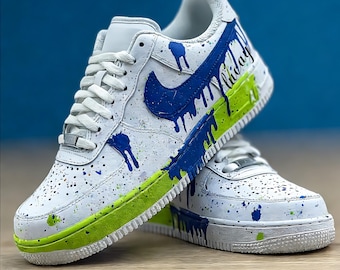 Zapatillas deportivas azules y blancas personalizadas, Air Force 1 con grafiti hecho a mano, Air Force 1 personalizadas, regalo pintado a mano, regalo de San Valentín.