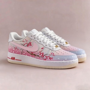 Sakura Petal Breeze Custom Air Force 1, esthetische pastelkleurige ombre-sneakers, romantisch Japans bloemencadeau voor haar afbeelding 2