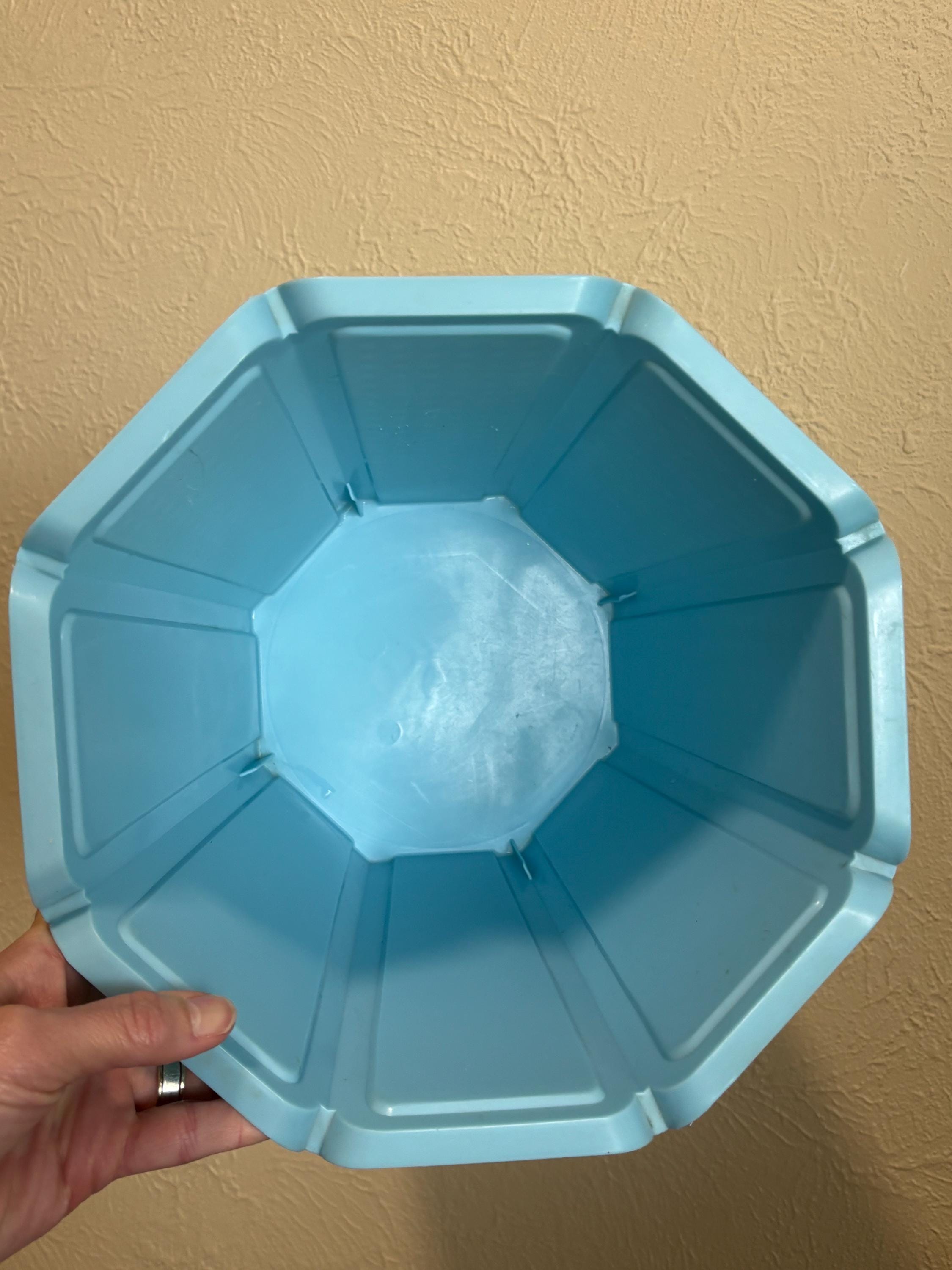Vintage Rubbermaid MCM Waste Basket – Light Blue Weave-textured
