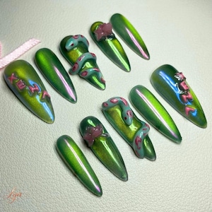 Green Chrome Snake Y2K Stiletto Press On Nails, Metallic Alien Statement Set
