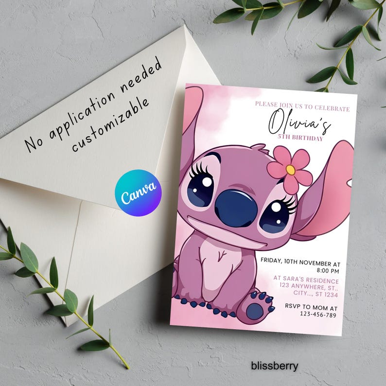 Puede incluir: Una invitaci&oacute;n de cumplea&ntilde;os rosa y blanca con un personaje de dibujos animados con ojos grandes y una flor. La invitaci&oacute;n incluye el texto "Olivia's 5th Birthday" y los detalles del evento. Tambi&eacute;n hay un sobre con el texto "No application needed customizable".