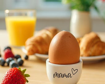 Personalisierter Eierbecher aus Porzellan – Name, Mama, Papa, Familie – ideales Ostergeschenk & Frühstücksgeschenk
