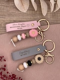 Personalized keychain for kindergarten teacher, heartfelt gift for kindergarten teacher, farewell gift for kindergarten teacher, thank you gift for kindergarten teacher product logo