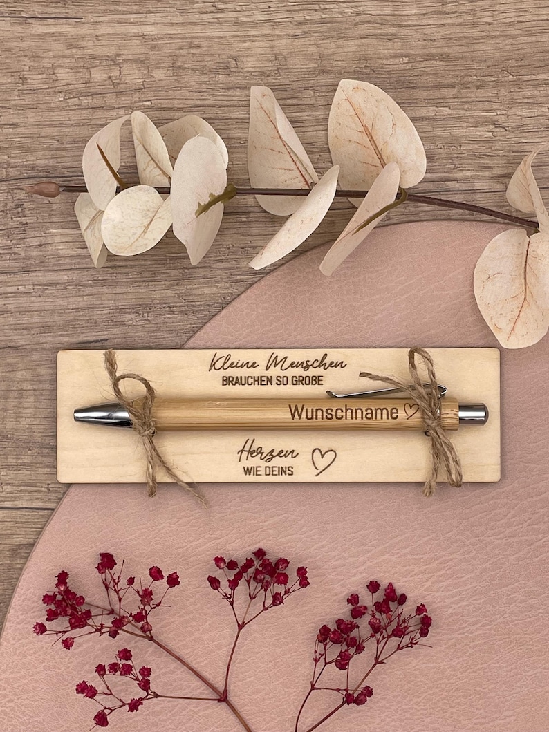 Kleine Menschen brauchen so große Herzen wie deins Geschenk für Lehrer und Erzieher
