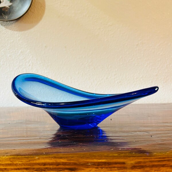 Mid Century Blue Glass Art Dish Glass Sculpture