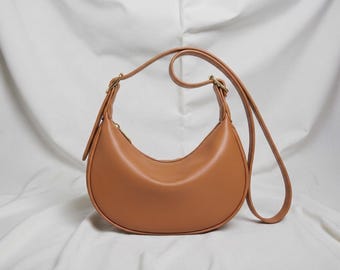 Halbmond Ledertasche: Minimalistische Mond Umhängetasche im Retro Y2K Crossbody Stil
