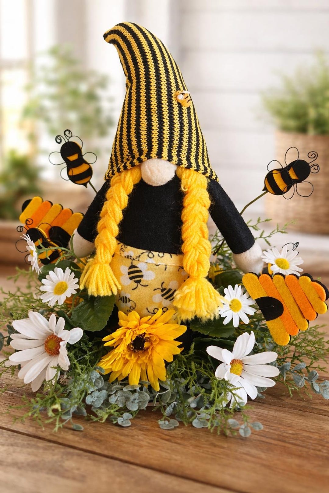 Spring Bee Gnome Centerpiece With Daisies, and Bees - Etsy