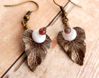 Bronze leaf earrings with white agate gemstones and red accents / nature inspired jewelry / jewelry gift