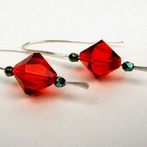 Red crystal earrings with emerald green Czech glass beads on sterling silver hammered wire image 4