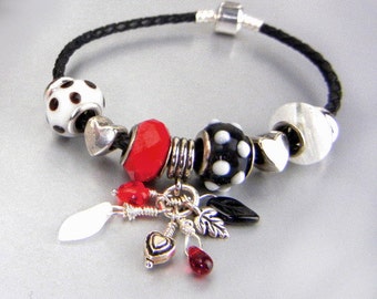 Hearts & leaves charm bracelet in red, black and white on black leather cord / heart jewelry / love gift