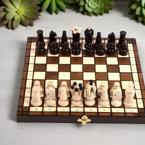 Handcrafted Wooden Chess Set – Elegant Mini Folding Board 10.6×10.6 in – Perfect Gift