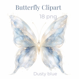 Può includere: Illustrazione ad acquerello di una farfalla con ali blu polvere e accenti glitterati dorati. Il testo "Butterfly Clipart" e "18 png" sono in alto, con "Dusty blue" in basso.
