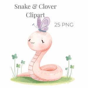 Op de afbeelding: Waterverfillustratie van een lachende roze slang met een paarse vlinder op zijn hoofd. De slang bevindt zich in een grasrijke omgeving met groene klavers. De tekst bovenaan luidt "Snake & Clover Clipart" en "25 PNG".