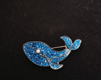 Blue Crystal Whale Brooch, Elegant Whale Brooch, Suit Sweater Accessories, Fashion Accessory, Jewelry Gift, Gift for Her