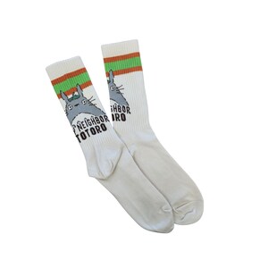 Jolies chaussettes en coton mon voisin Totoro, chaussettes sur le thème du Studio Ghibli, cadeau sport pour les amateurs de Totoro image 2