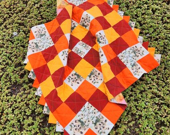 Custom Designed Fabric, Sunflower Sunset Masterpiece Quilt, lap quilt, toddler quilt, couch quilt, decorative quilt, 40" x 43"