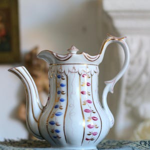 Beautiful Biedermeier porcelain, hand-painted coffee pot, Von Portheim mark, circa 1850 (Chodau)