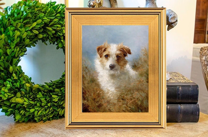 Puede incluir: Una pintura enmarcada de un perro blanco y marr&oacute;n con un pelaje suave y esponjoso. El perro mira directamente al espectador con una expresi&oacute;n amable. La pintura est&aacute; ambientada en un fondo de un campo de hierba alta.