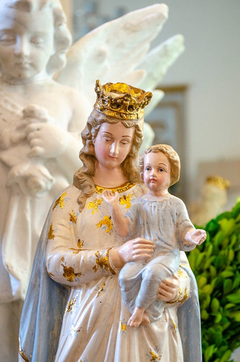 Mary Queen of Heaven, Our Lady of Victory Statue, Madonna with Christ Child image 1