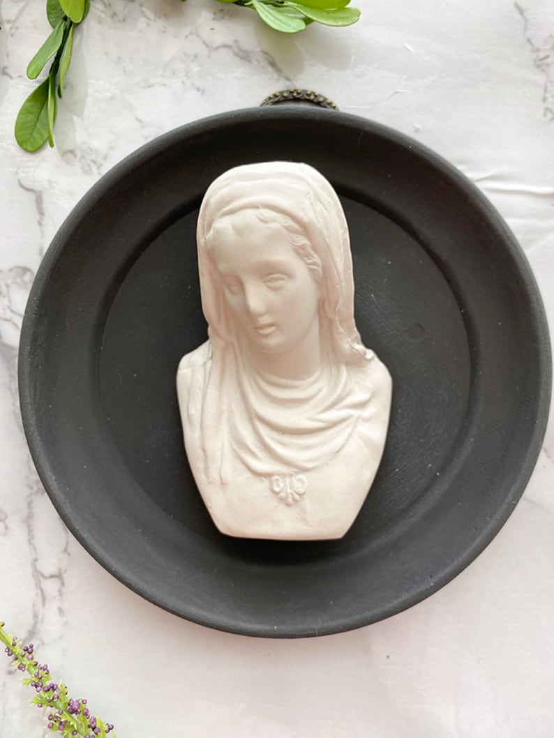 NEW Jesus and Mary Bust Plaques, Pair, Plaster Cast Busts, Religious, Catholic image 4