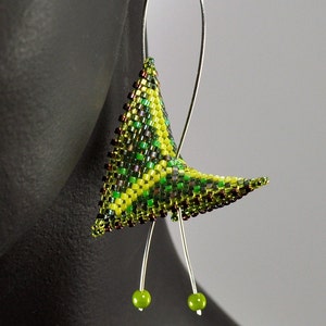 Tutorial for Color Play Warped Square Mixed Pattern Drop Earrings image 3