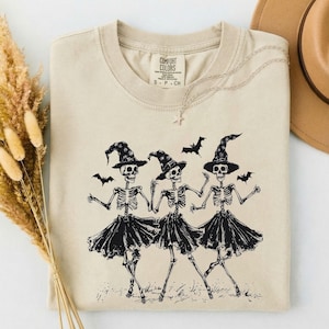 Dancing Skeleton Halloween Shirt – Spooky Witch Skeleton Graphic Tee, Vintage Gothic Fall T-Shirt