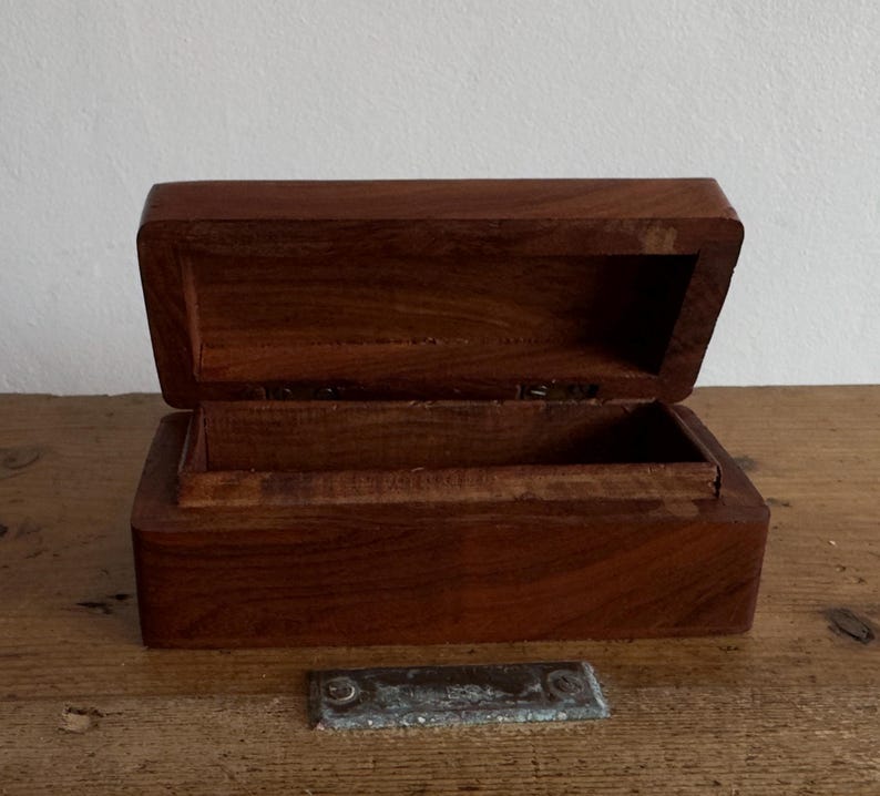 Vintage small wooden storage box with inlaid brass design of sun/moon and stars motif image 2