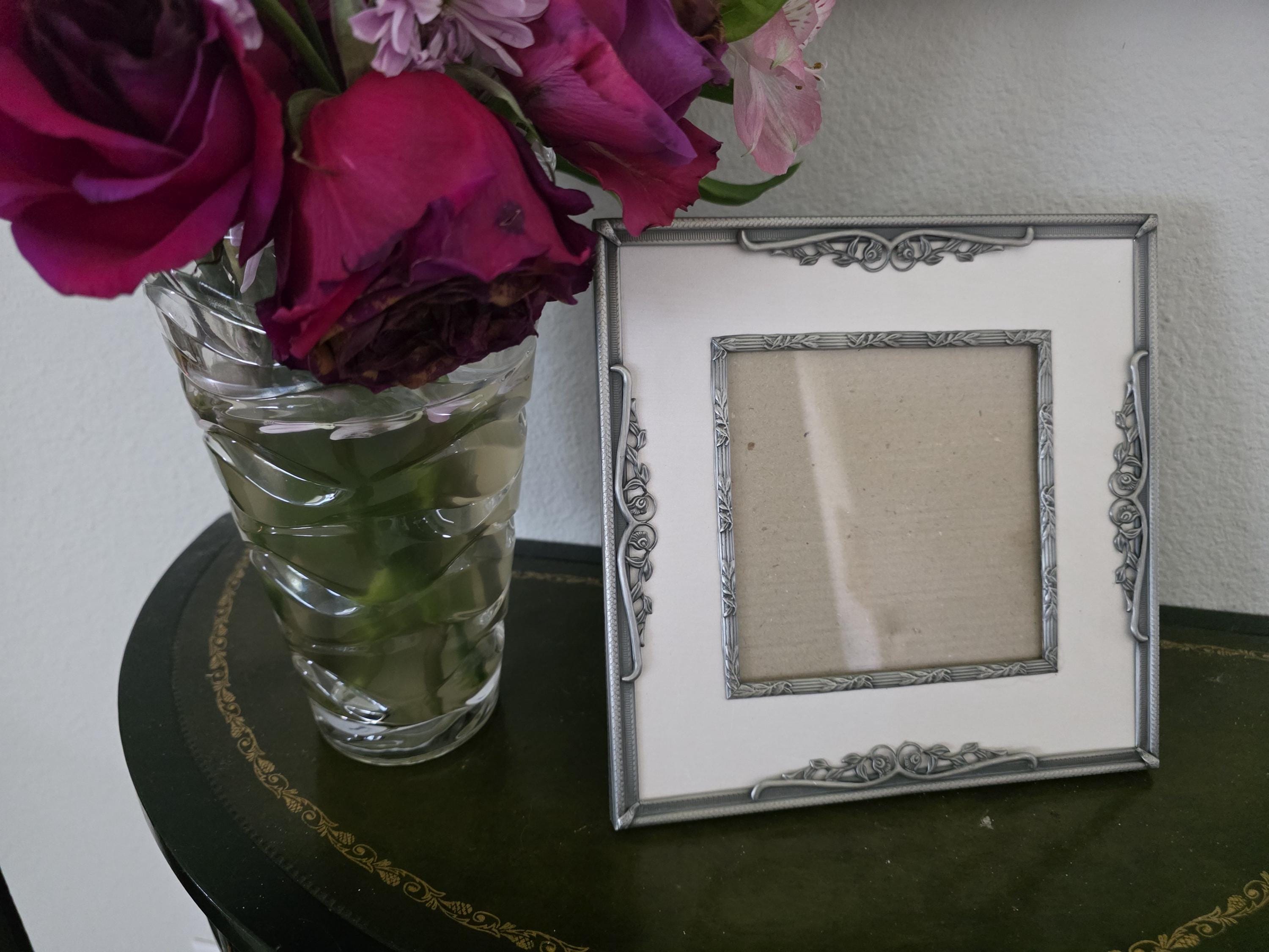 Vintage 1990s Victorian-style Silver Picture Frame – Fabric Mat