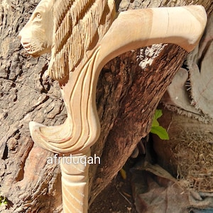 African wooden lion designed cane original hiking walking stick,unisex walking stick, hand-carved walking stick, Rose wood cane