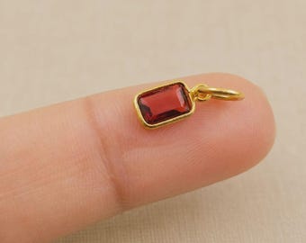 Handmade 18k Solid Gold Garnet Charm Pendant
