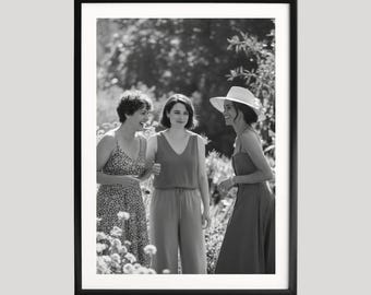 Poster di Kate Moss, Donne che ridono in giardino, stampa in bianco e nero, arte murale dell'amicizia, poster artistico, arredamento moderno per la casa femminile