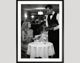Poster di Kate Moss che cena al ristorante, stampa fotografica in bianco e nero, elegante decorazione murale artistica, poster moderno e minimalista per la casa