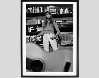 Poster di Françoise Hardy, stampa fotografica in bianco e nero, ritratto dell'iconica cantante francese, stile parigino anni '60, intramontabile arte murale vintage