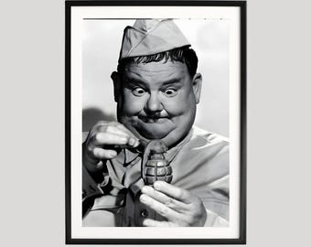 Stan Laurel fotografitryck, retro Oliver Hardy-affisch, svartvit komediväggkonst, vintagefilmporträtt, konstverk i museikvalitet