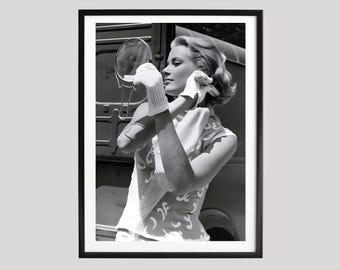 Grace Kelly Vintage Mirror Poster, Black and White Hollywood Glamour, Elegant Classic Beauty, Timeless Retro Wall Art Print