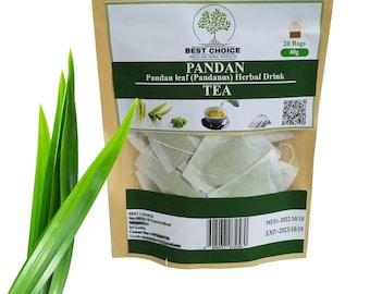 Può includere: Una confezione di tè Pandan "Best Choice", una bevanda a base di erbe. La confezione è beige con un'etichetta verde e bianca. L'etichetta recita "Pandan leaf (Pandanus) Herbal Drink TEA". Contiene 20 bustine, 40g. Foglie verdi di pandan in primo piano.