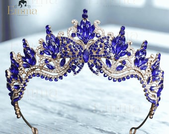 Gold Rhinestone Royal Crown, Medieval Renaissance King Queen  display picture 3