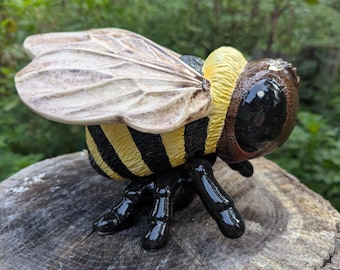10" Regular Ceramic Bee