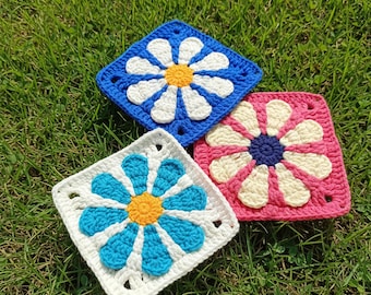 Daisy Granny Square Crochet Pattern: Floral Coaster, Bag, Blanket (PDF Pattern)