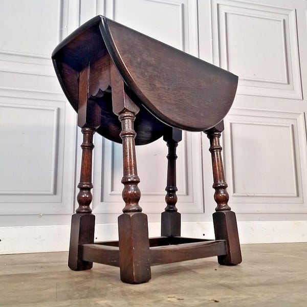 Antique Oak Side Table - Drop Leaf Spinning Coffee Table - Solid Wood Vintage