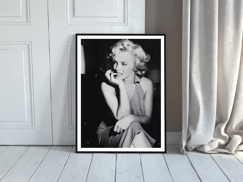 Marilyn Monroe Print, Black and White, Fashion Wall Art, Marilyn Monroe Poster, Vintage Photography, Makeup Room Decor, Digital Download