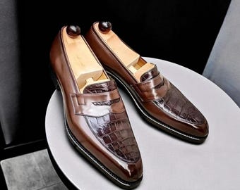 Zapatos mocasines sin cordones para hombre, hechos a mano, de dos tonos: marrón y piel de cocodrilo.