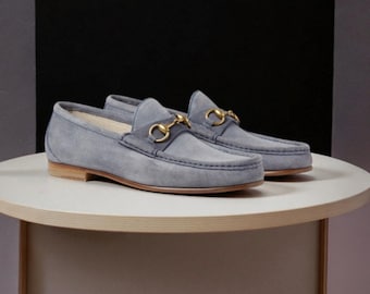 Zapatos mocasines de cuero hechos a mano y a medida para hombre.